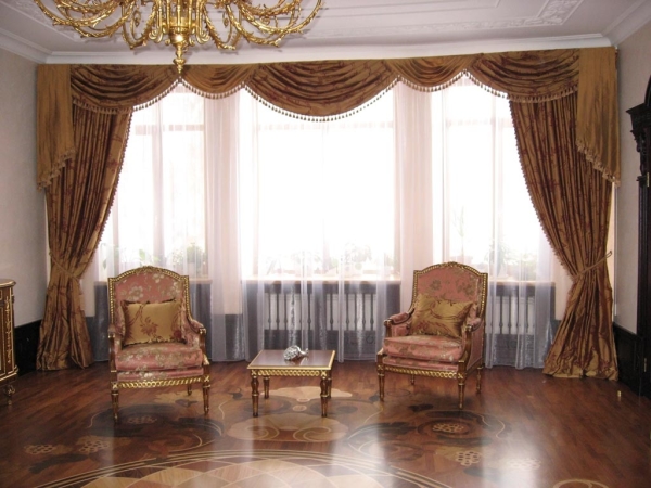 классические шторы для гостиной