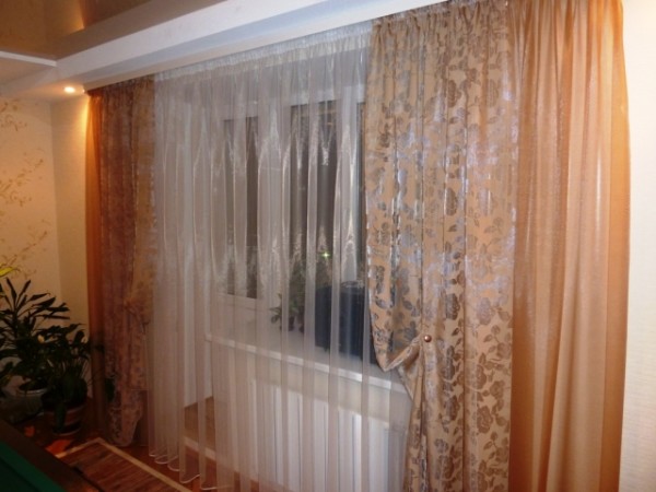 шторы из легкой ткани для гостиной