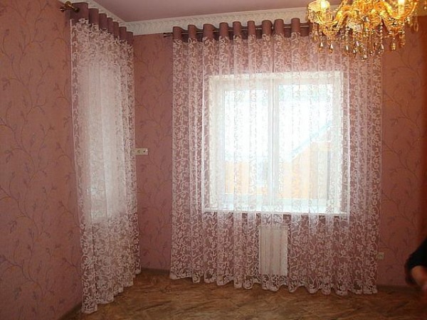 шторы из легкой ткани для гостиной