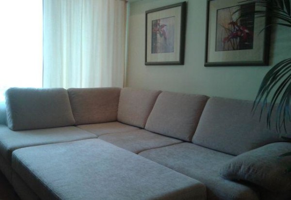 раскладной диван в гостиной